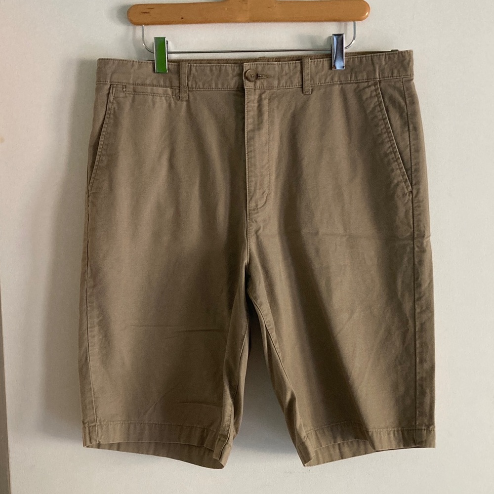 Claiborne Mens Vintage 100% Cotton Flat Front Shorts Size 34  11" Inseam